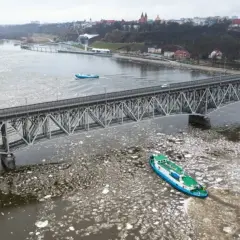 Nad jaką rzeką leży Płock? Odkryj tajemnice Wisły i miasta