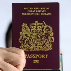 Brytyjski paszport. Czy do Szkocji potrzebny jest paszport? Tak, jeśli podróżujesz z zagranicy.