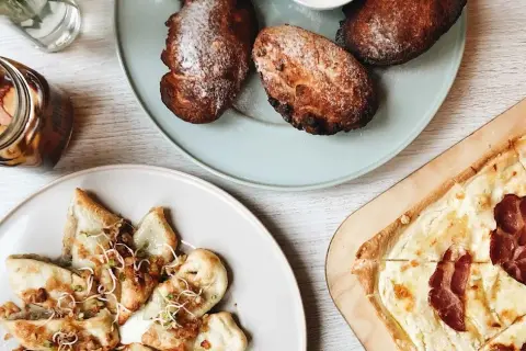 Gdzie zjeść w Białej Podlaskiej? Odkryj najlepsze restauracje i smaki