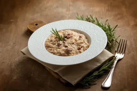 Gdzie zjeść w Lądku-Zdroju? Odkryj najlepsze restauracje i smaki