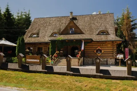 Bieszczady gdzie zjeść - odkryj najlepsze miejsca na regionalne smaki