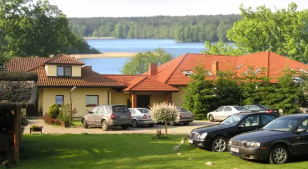 Domki nad jeziorem Pojezierze Drawskie - idealne miejsce na relaks
