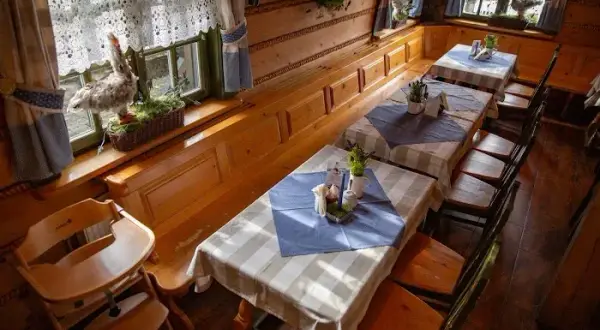 Gdzie zjeść w Wiśle? Odkryj najlepsze restauracje i lokale