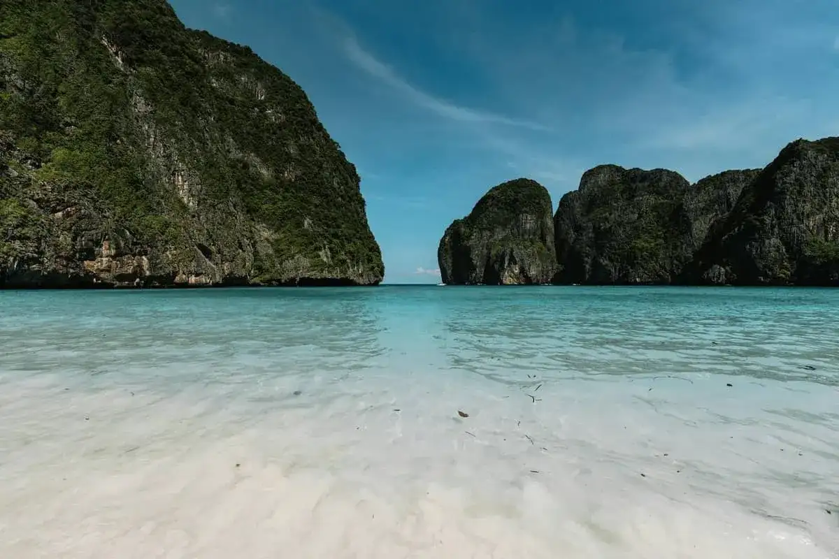 Maya Bay na Phi Phi Leh - dojazd, ceny i zasady wizyty