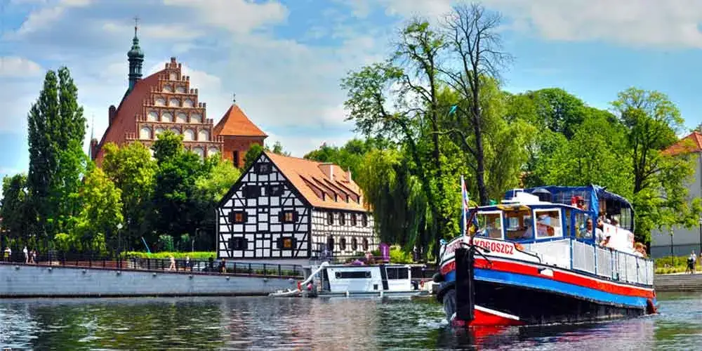 Zdjęcie Jaka rzeka płynie przez Bydgoszcz? Odkryj tajemnice Brdy i Wisły